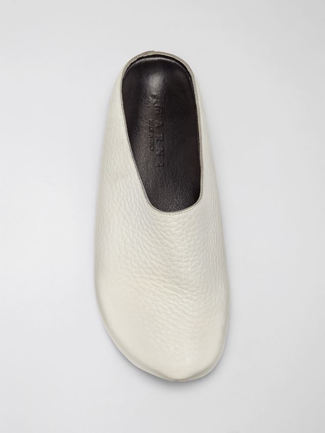 UNISEX SANDAL IN WHITE GRAINY CALFSKIN LEATHER - 4