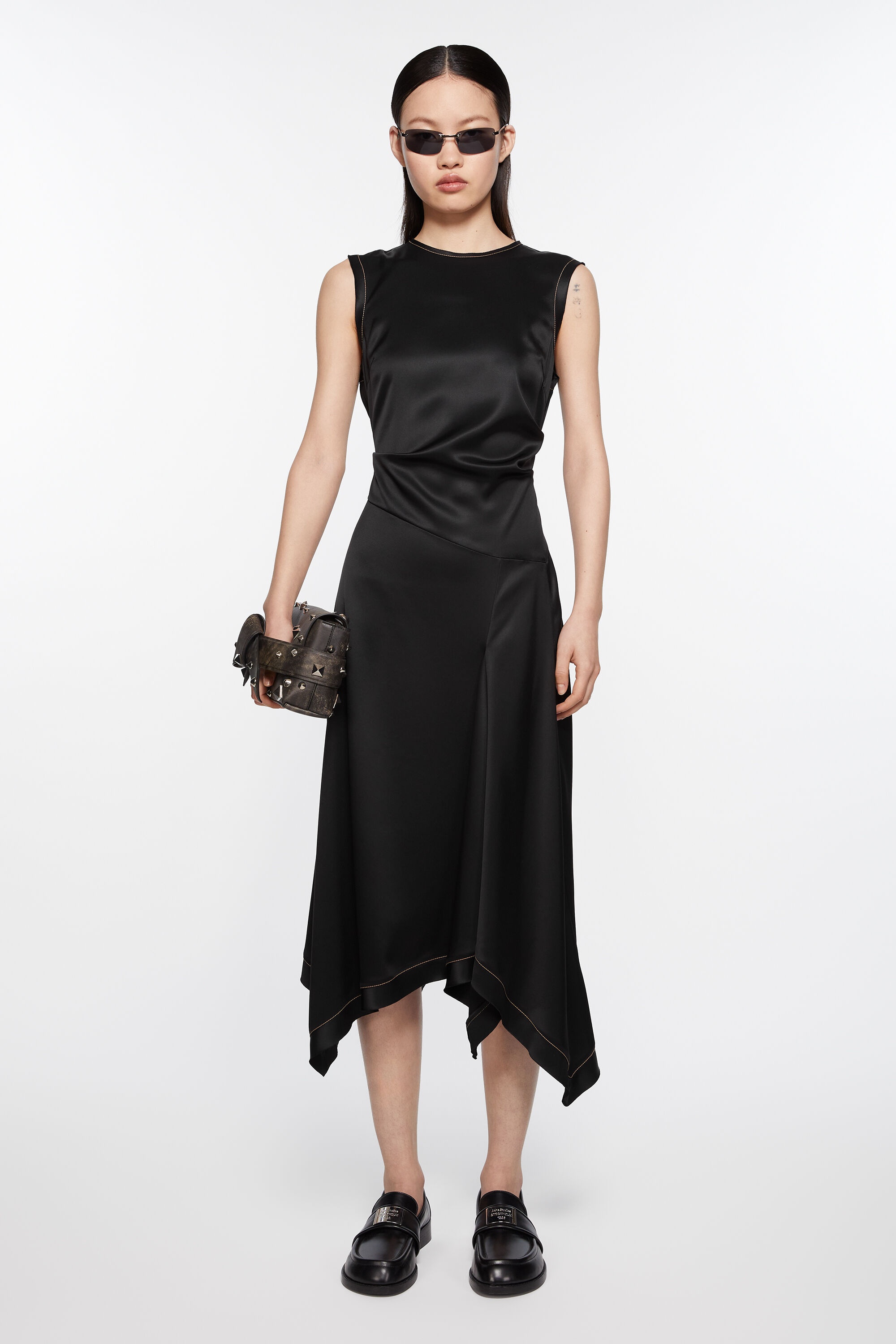 Satin sleeveless dress - Black - 2