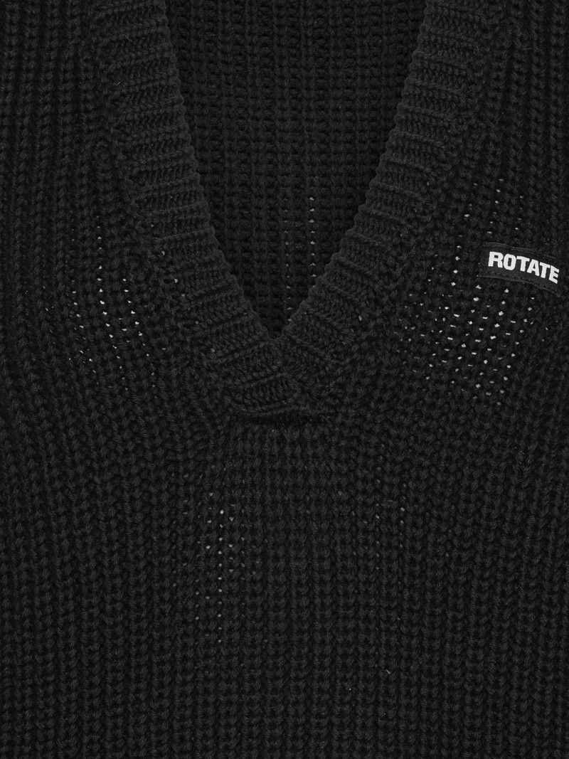 V-neck knitted vest 5