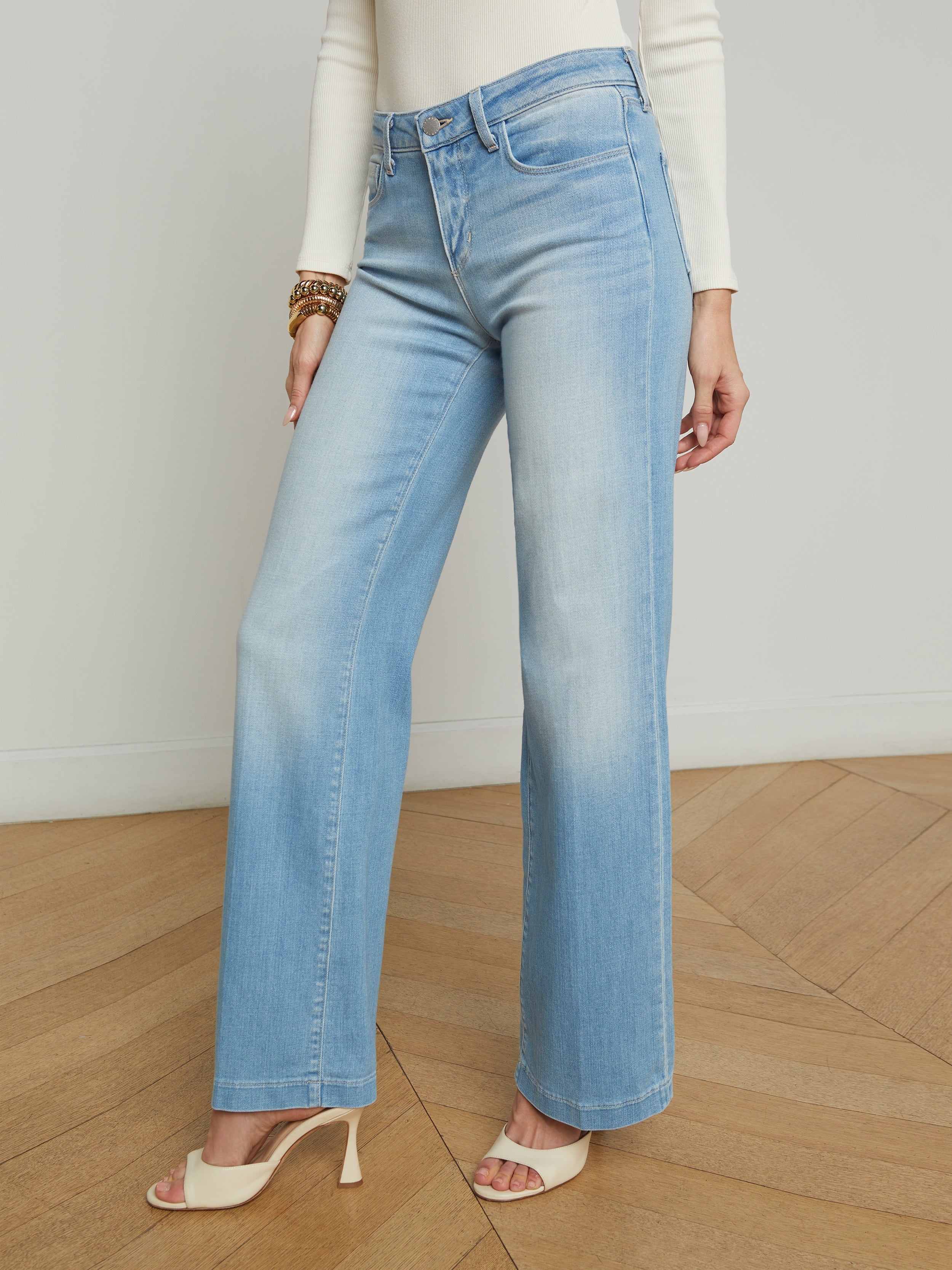 Joanne Low-Rise Wide-Leg Jean - 4