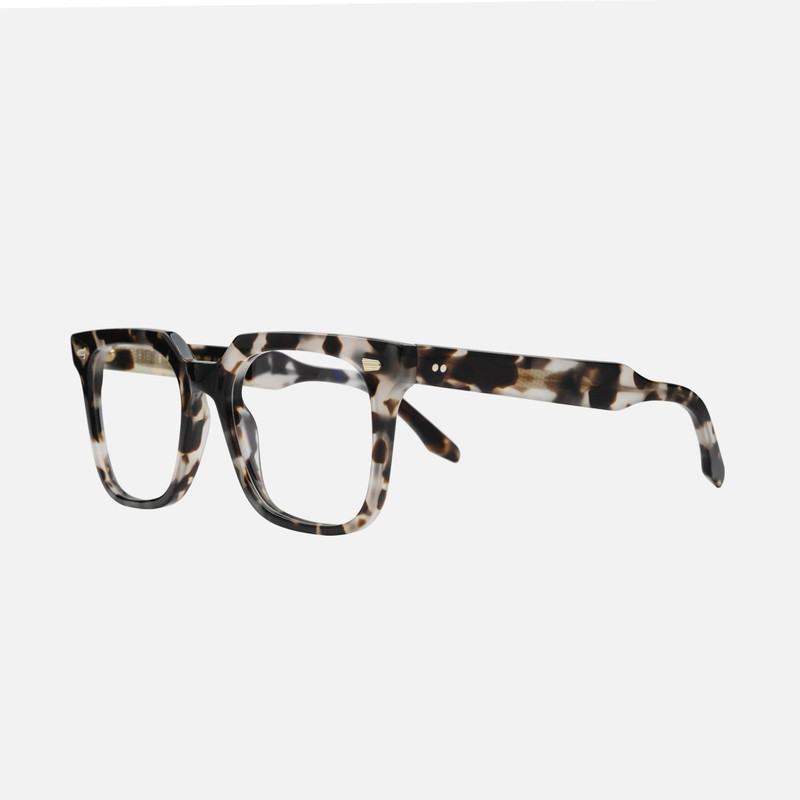 CUTLER AND GROSS 1387 SQUARE OPTICALS outlook