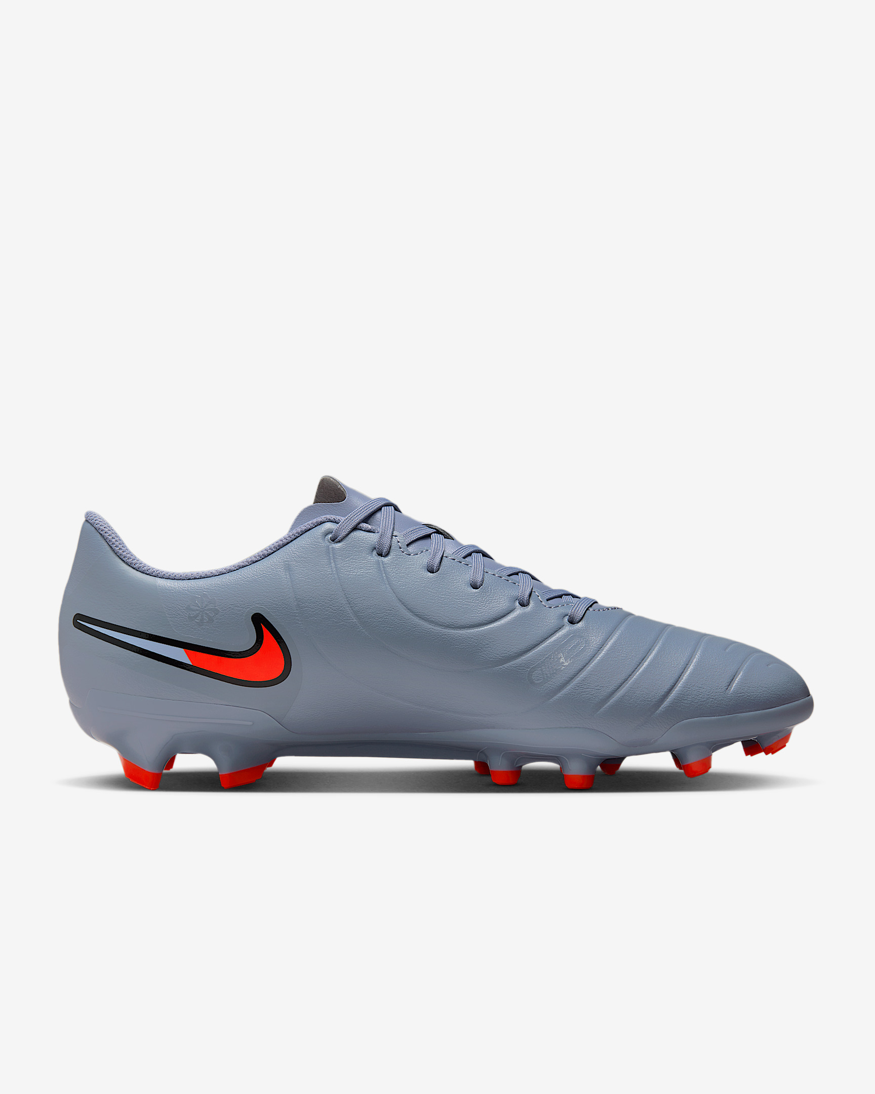 Nike Tiempo Legend 10 Club Multi-Ground Low-Top Soccer Cleats - 3