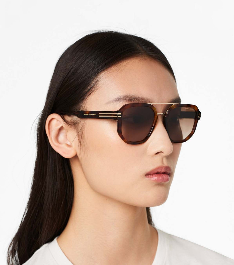 Marc Jacobs ROUND PILOT SUNGLASSES outlook