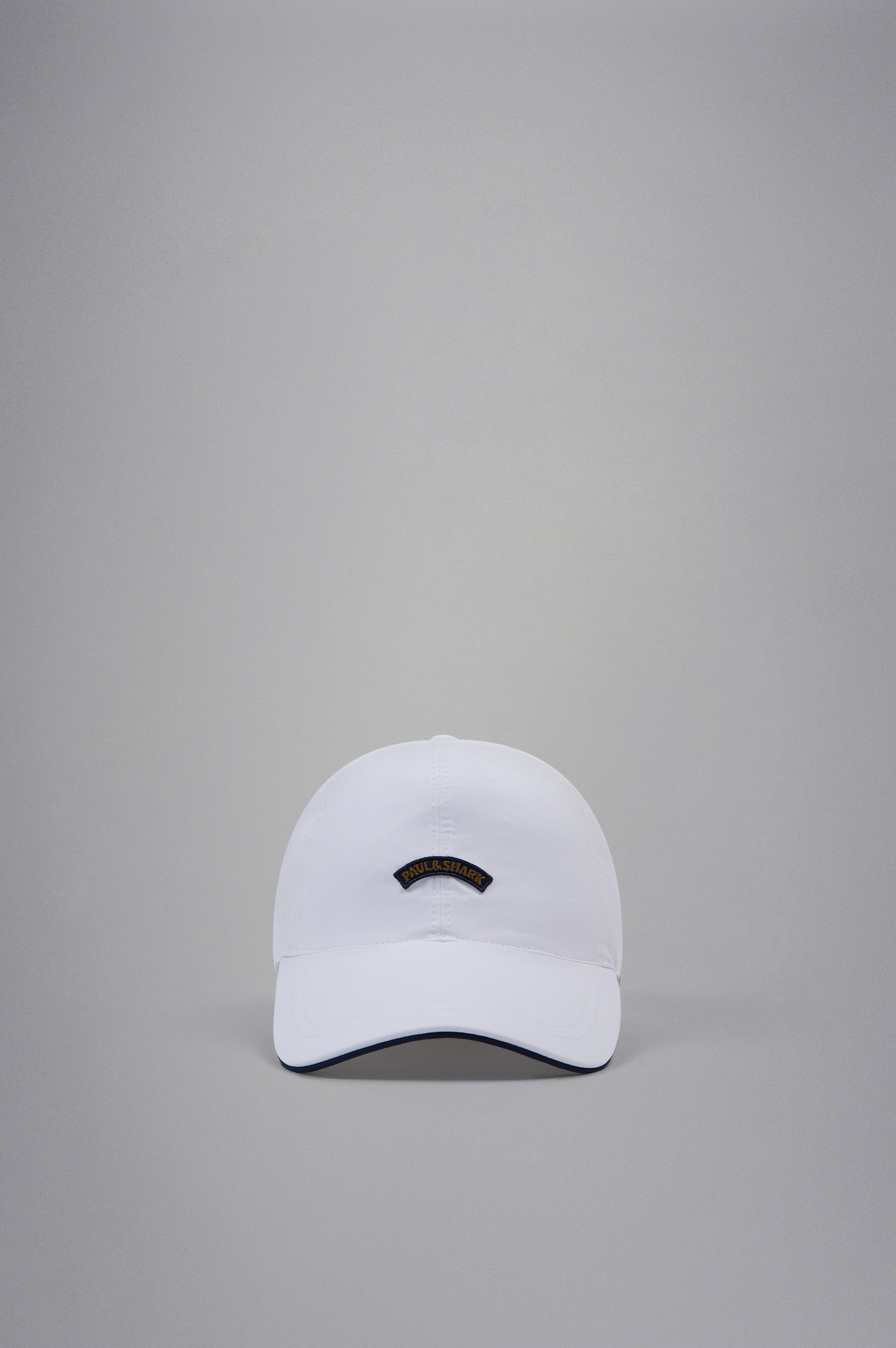 BASEBALL CAP WITH EMBLEM - 2