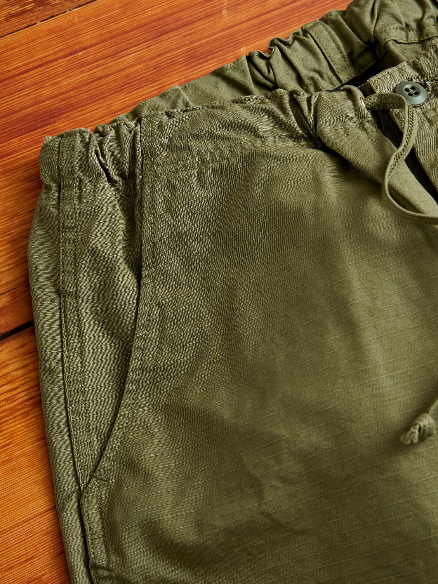 New Yorker Shorts in Army Ripstop - 3