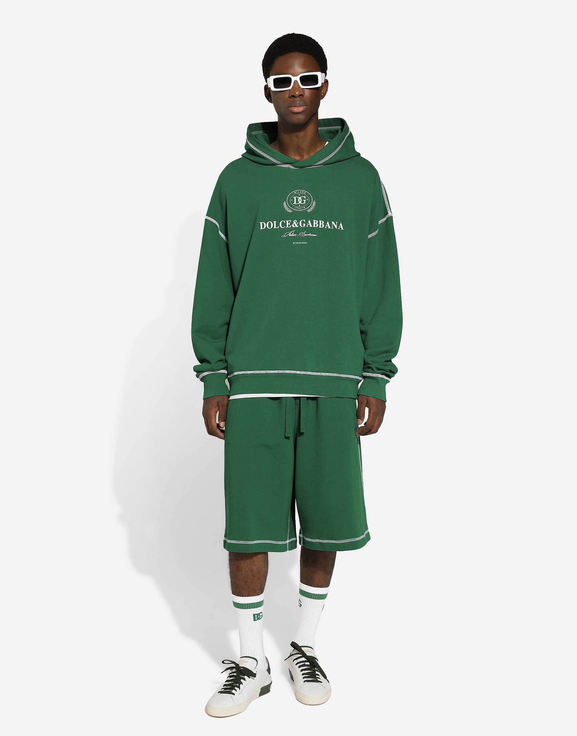 Jogging shorts with embroidered logo - 5