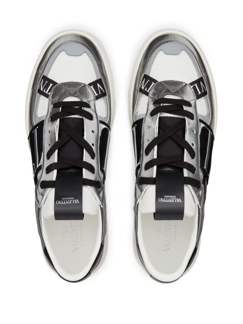 VL7N low-top sneakers 4