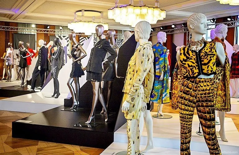 MONUMENTAL Gianni Versace Spring 1992 ANIMALIER Runway Leopard Print Silk Blazer Skirt Set 42 - 31