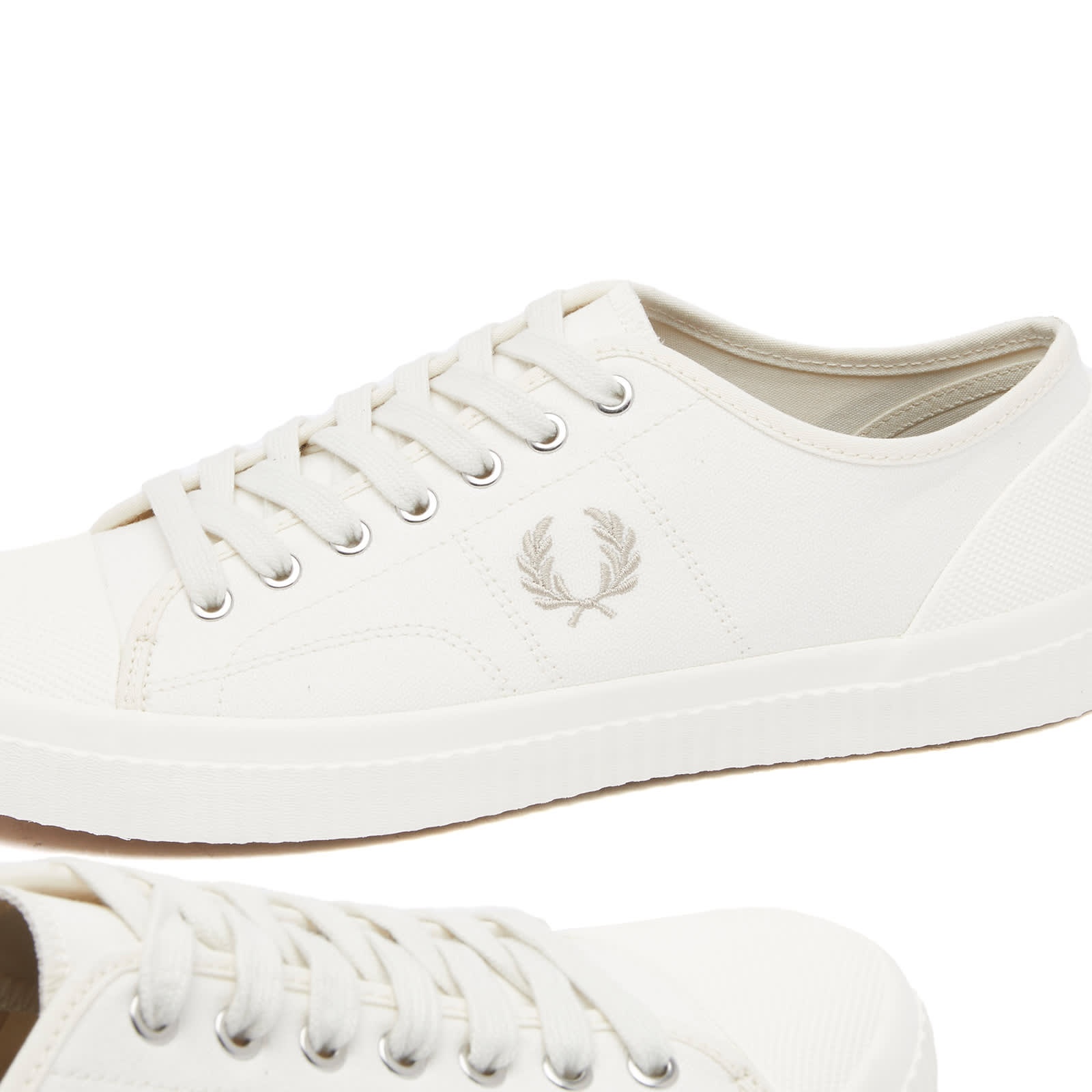 Fred Perry Hughes Low Canvas Sneaker - 3