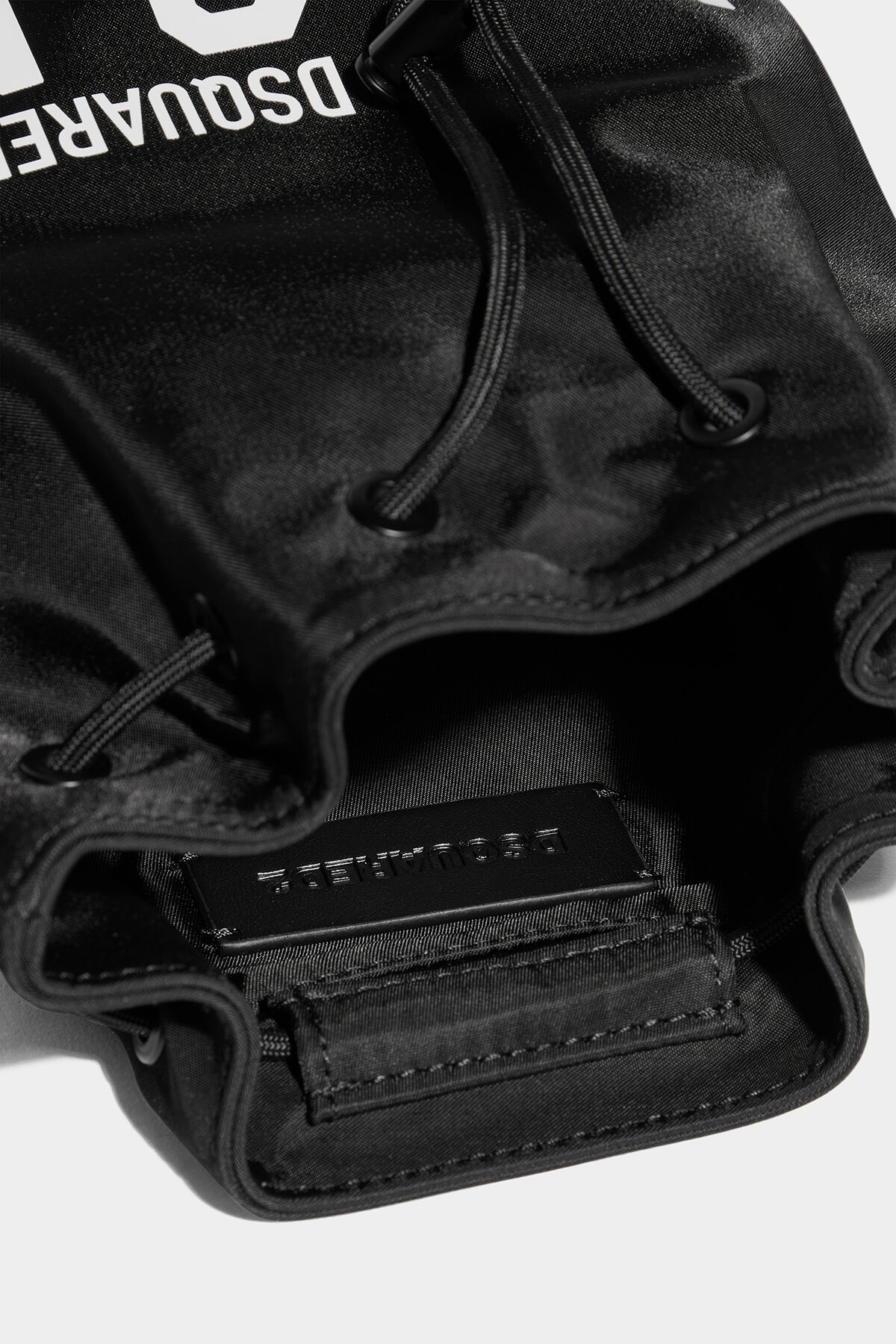 BE ICON POUCH - 5