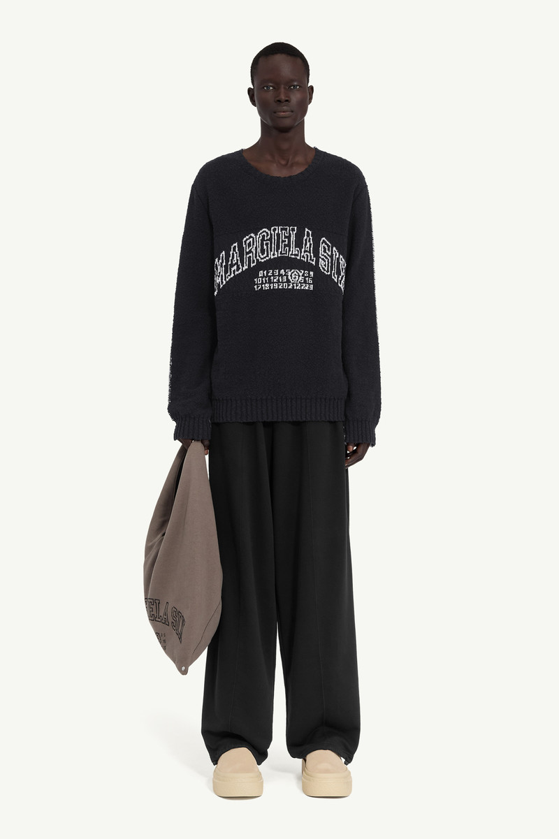 Crewneck varsity jumper 1