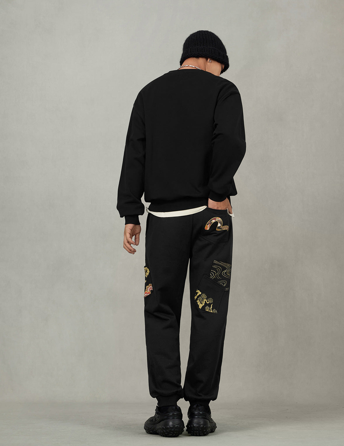 Graffiti Seagull Print and Sashiko Relax Fit Sweatshirt - 5