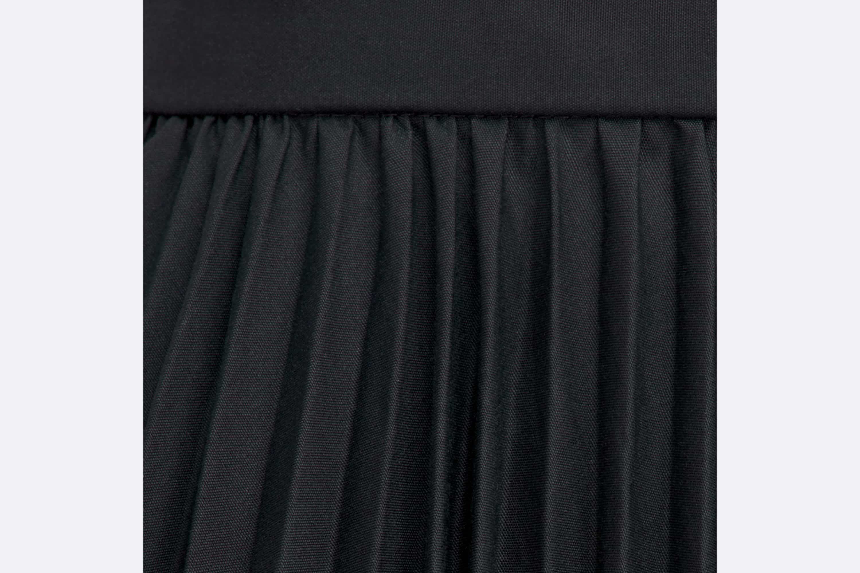 Mid-Length Pleated Skirt - 3