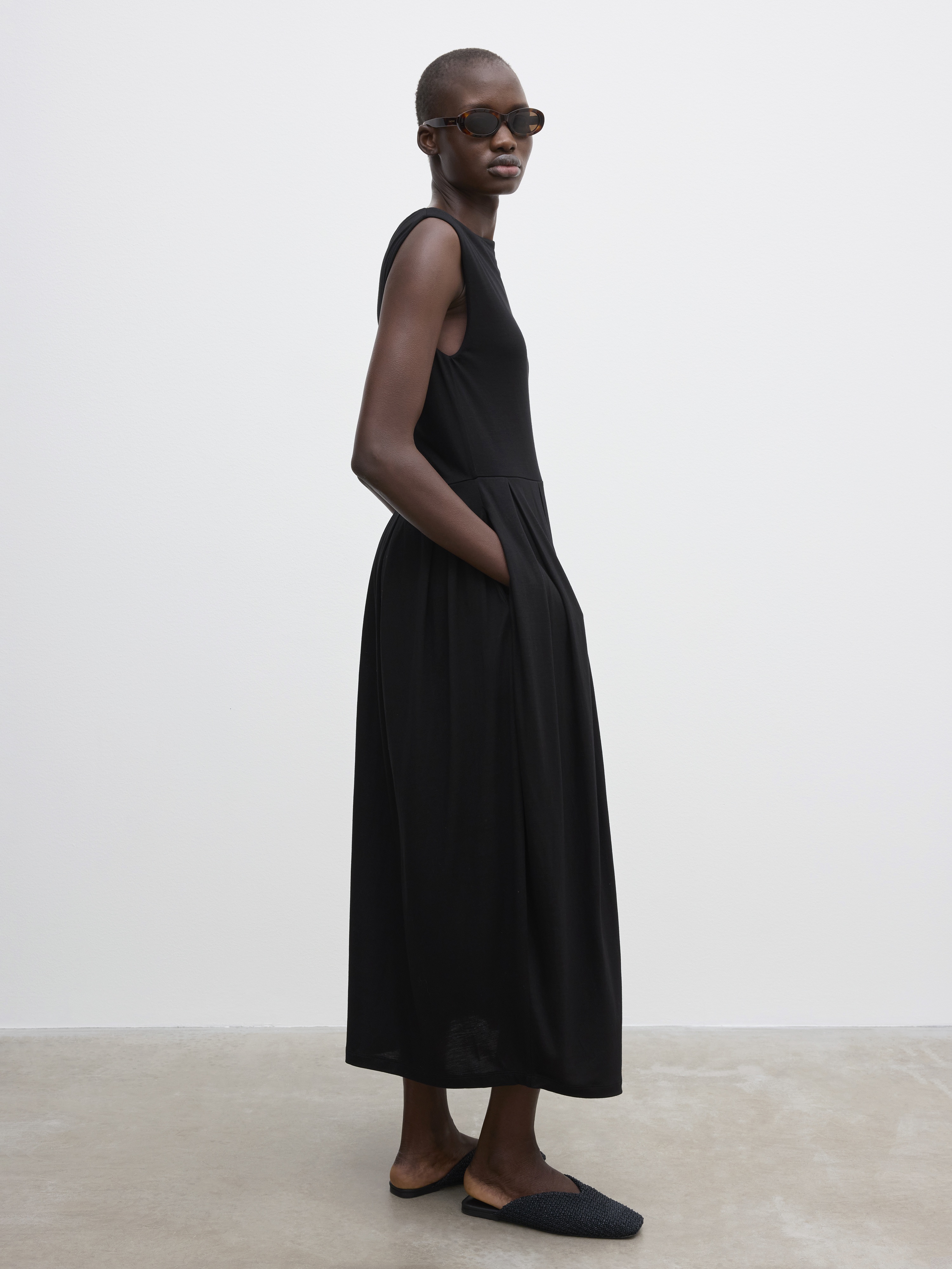 Square neck dress - 3