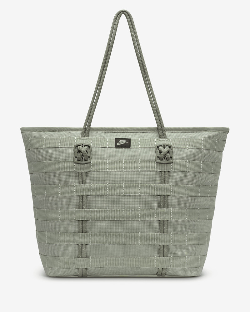 Nike Nike Sportswear RPM Tote (26L) outlook