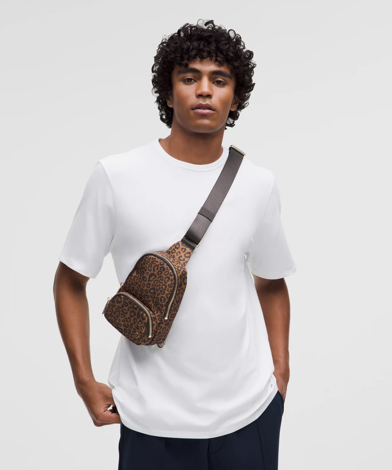 Everywhere Sling Bag Small 2L 5