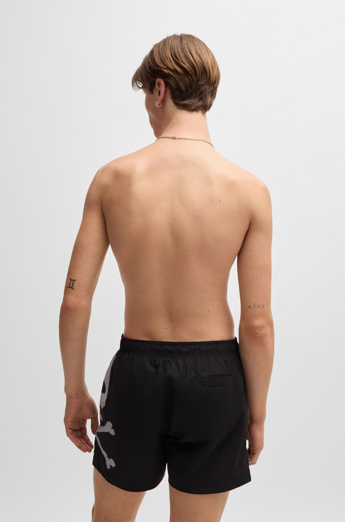LOGO-DETAIL SWIM SHORTS WITH SEASONAL GRAPHIC PRINT - 4