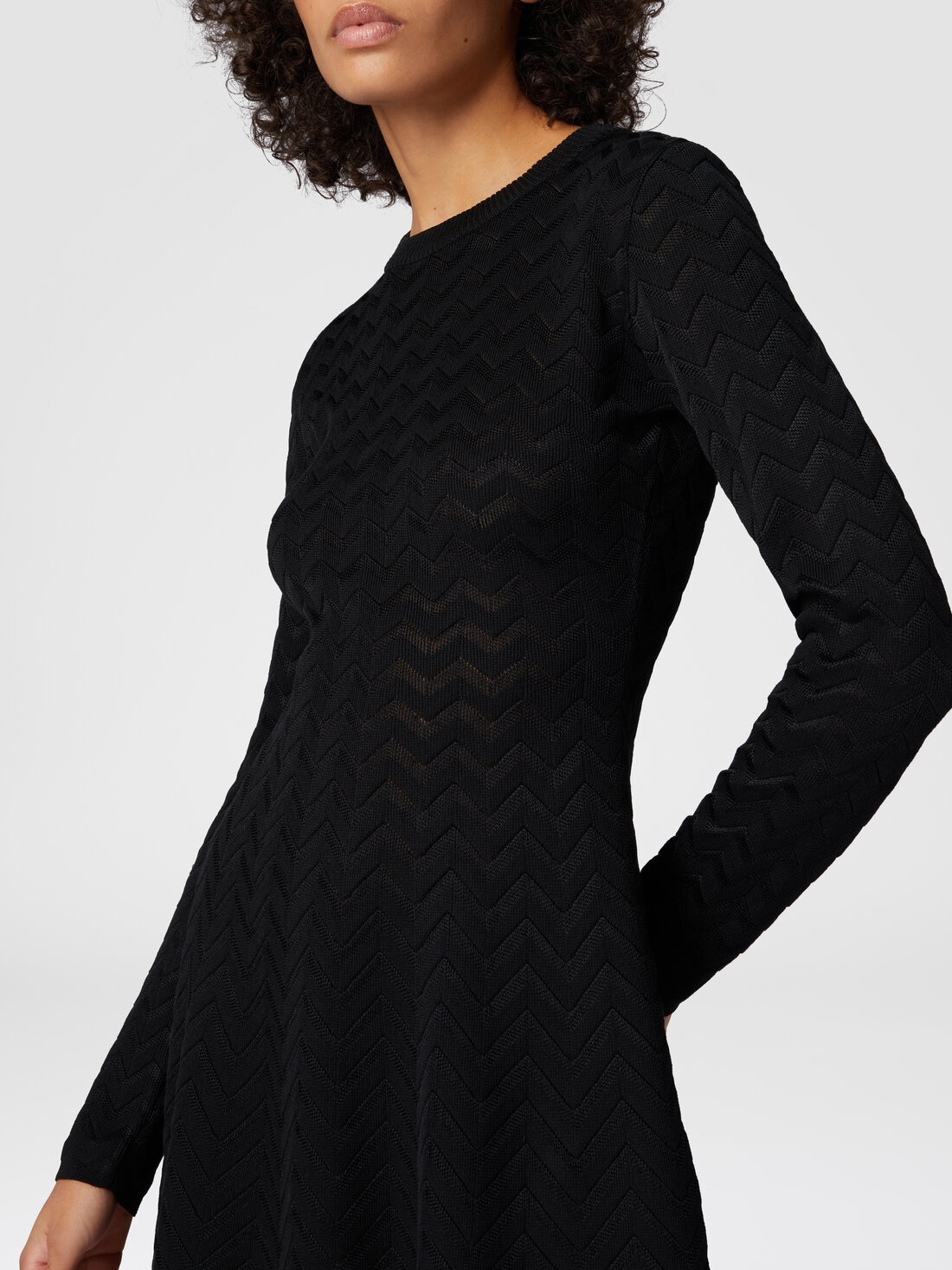 Tone-on-tone chevron long-sleeved mini-dress - 5