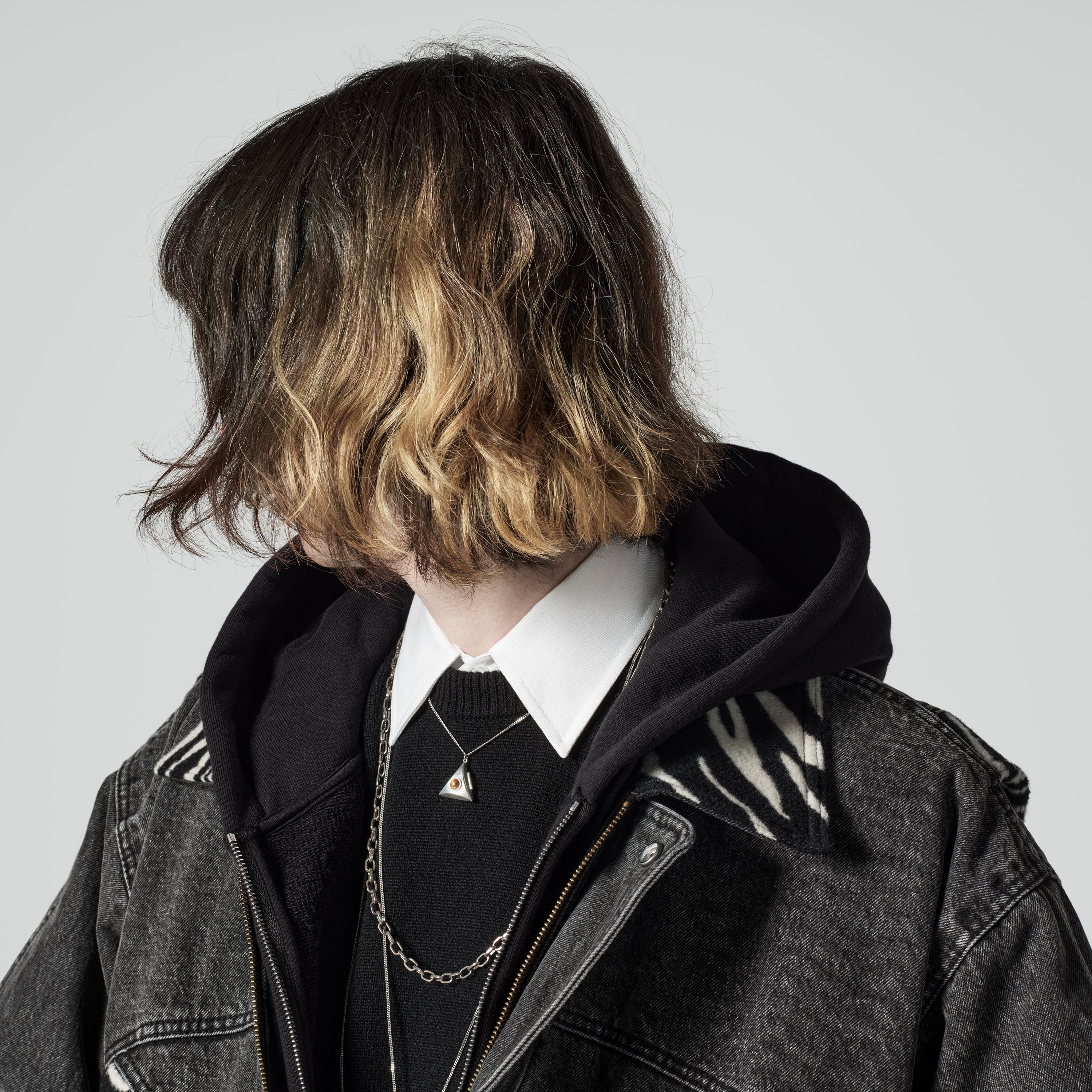 BLOUSON JACKET IN CHARCOAL WASH DENIM - 4