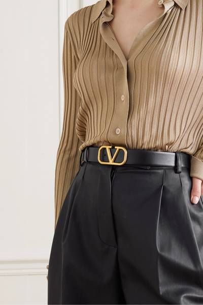 Valentino Valentino Garavani VLOGO reversible leather belt outlook