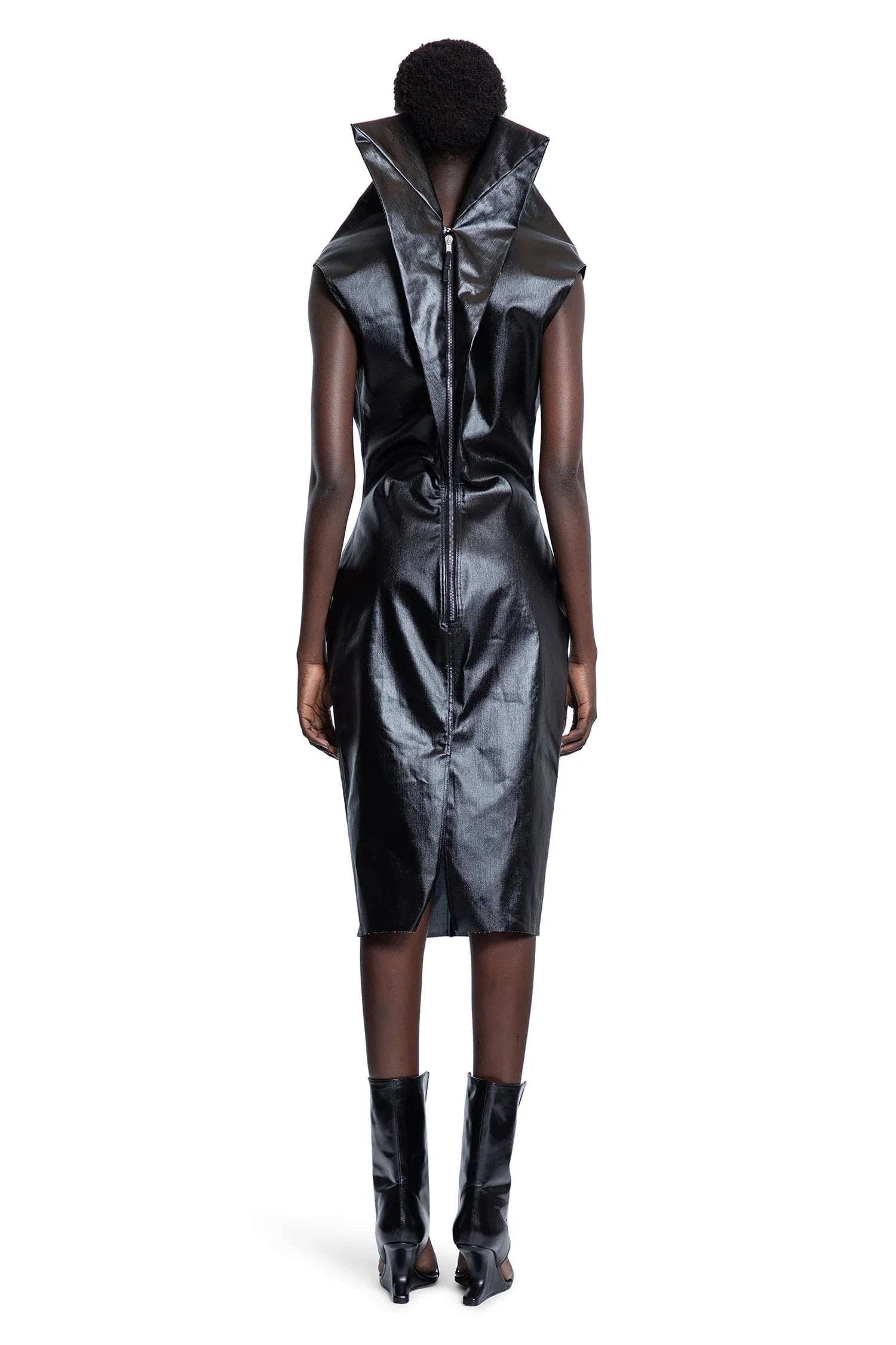 Hollywood-Wingled-Dress - 3