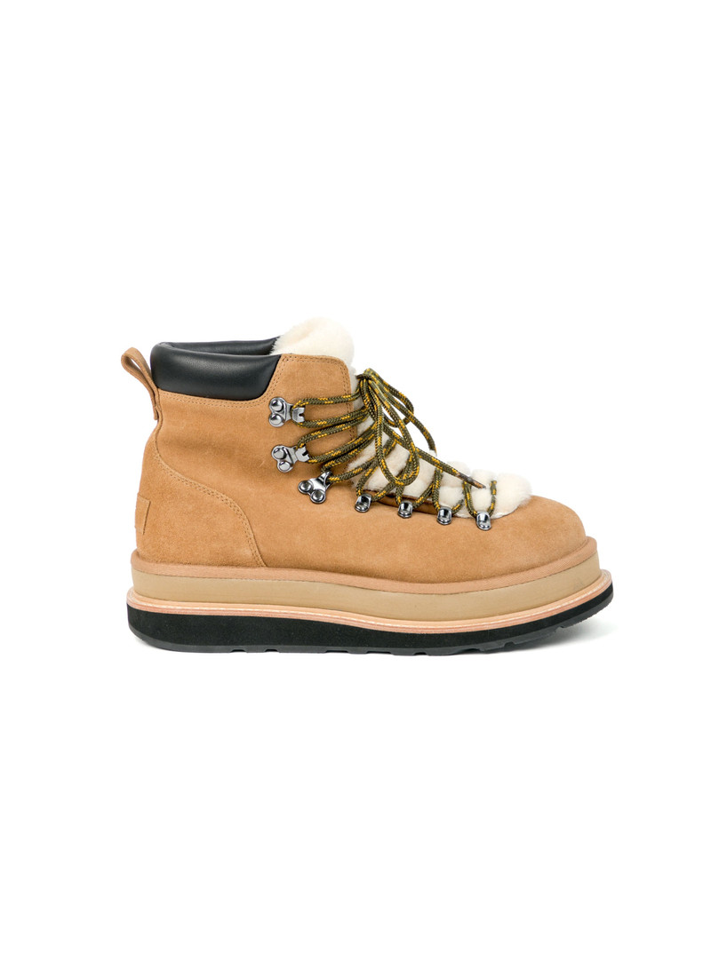 UGG sacai Lace-up Boots 1