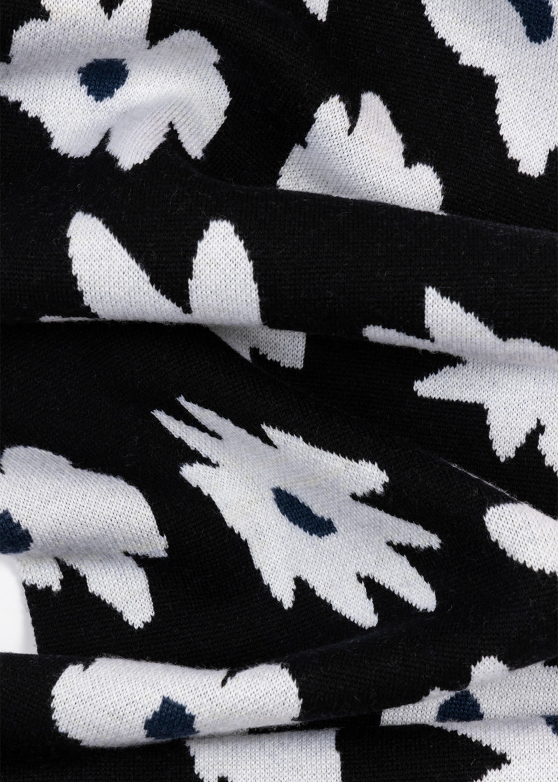 Merino Wool 'Big Flower' Scarf 4