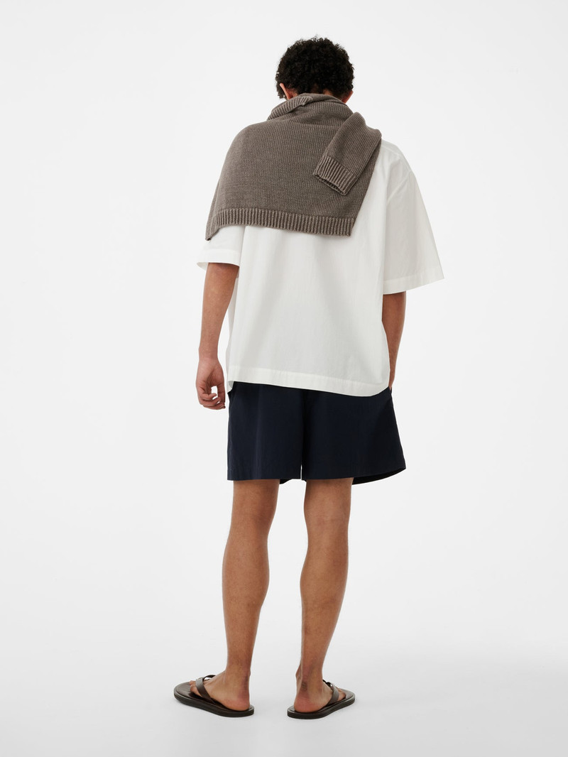 Elio Short 4