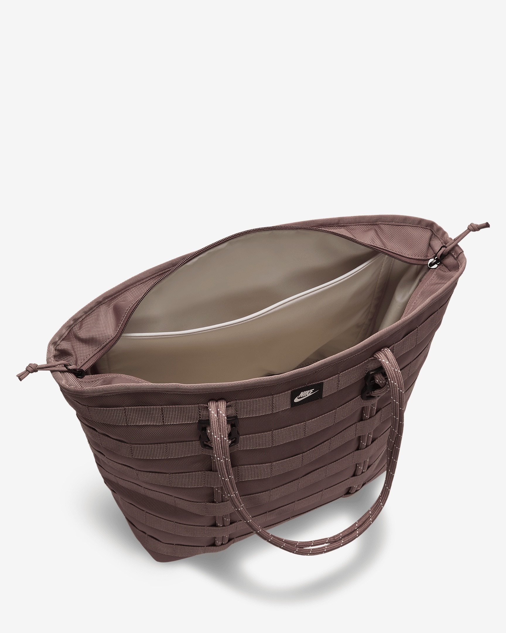 Nike Sportswear RPM Tote (26L) - 5