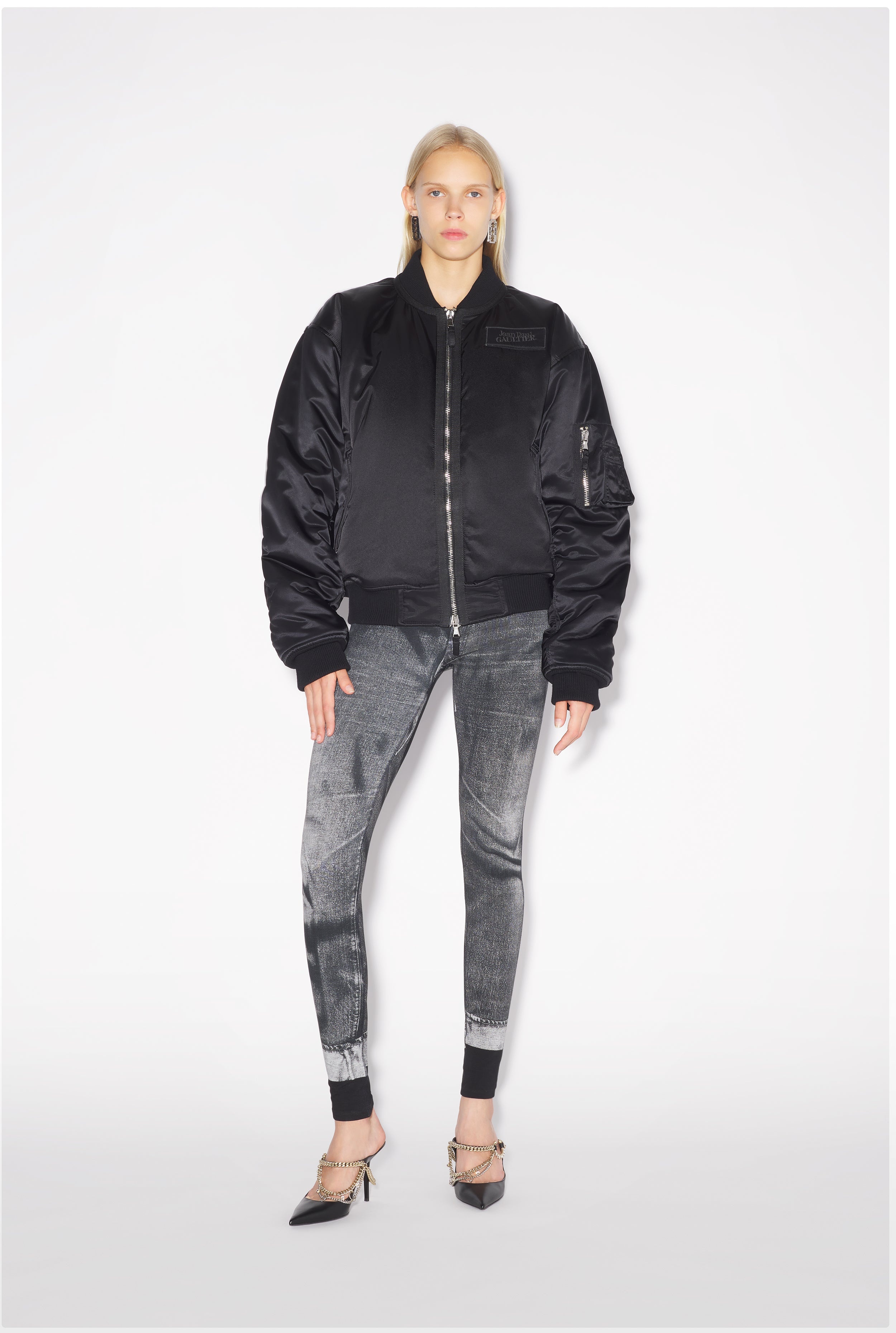 THE BOMBER JACKET - 7