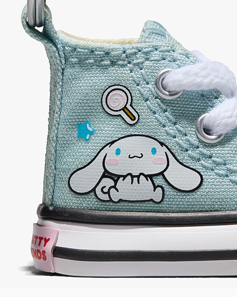 Converse Converse x Hello Kitty And Friends Chuck Taylor All Star Keychain outlook