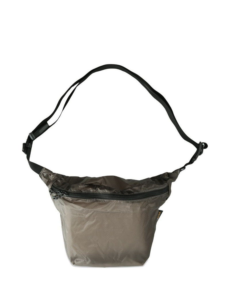 Goldwin zip shoulder bag outlook