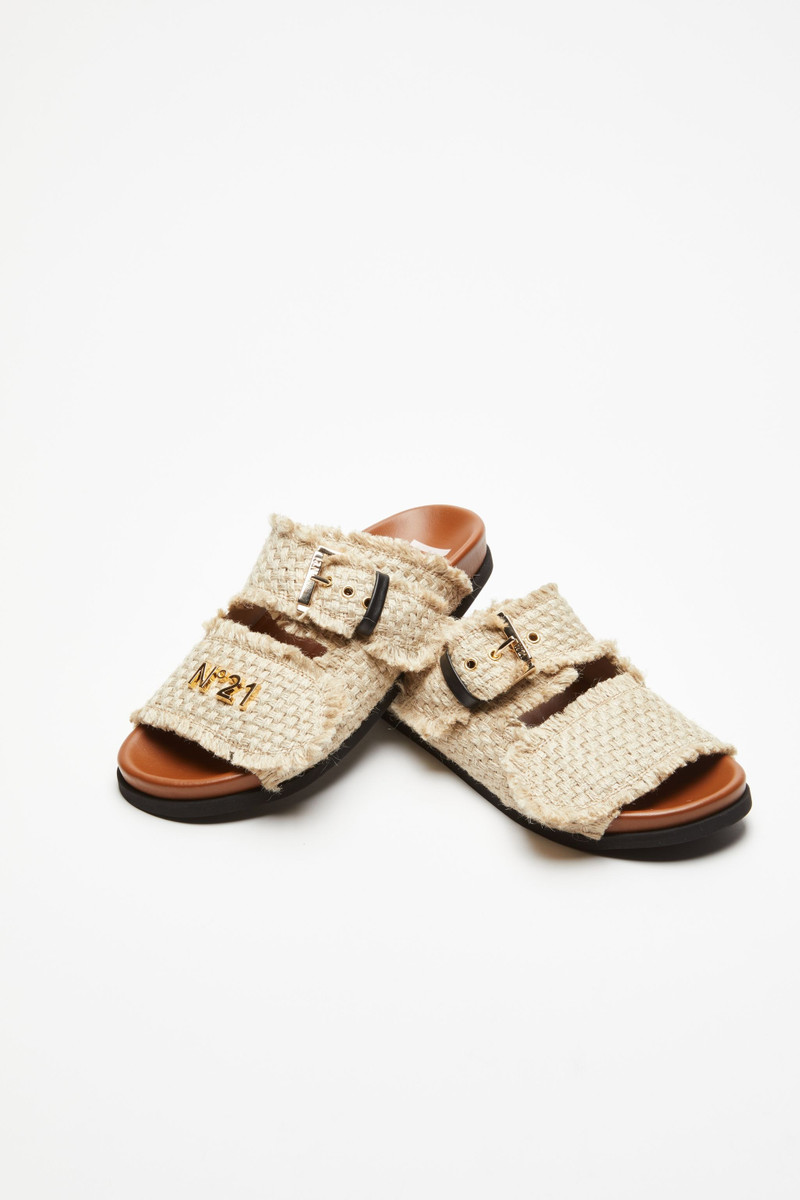 LOGO PLAQUE WOVEN SANDALS 4