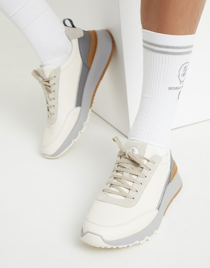 Grained calfskin and washed suede runners 3