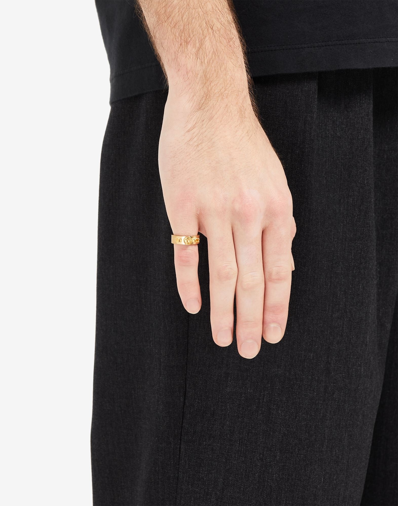 Numerical logo ring - 4