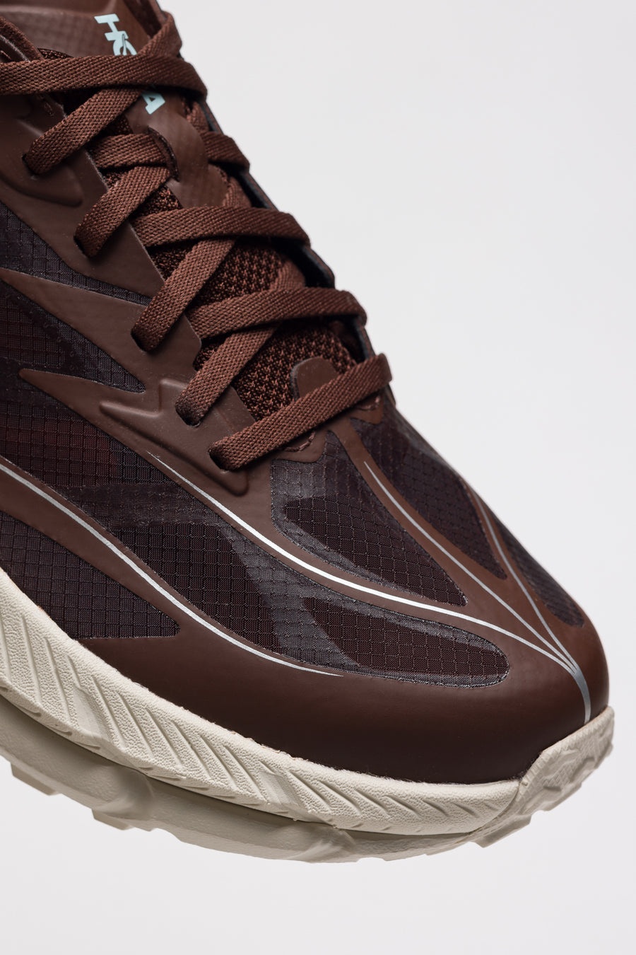 Mafate Speed 4 Lite Sneaker in Cold Brew/Oat Milk - 5