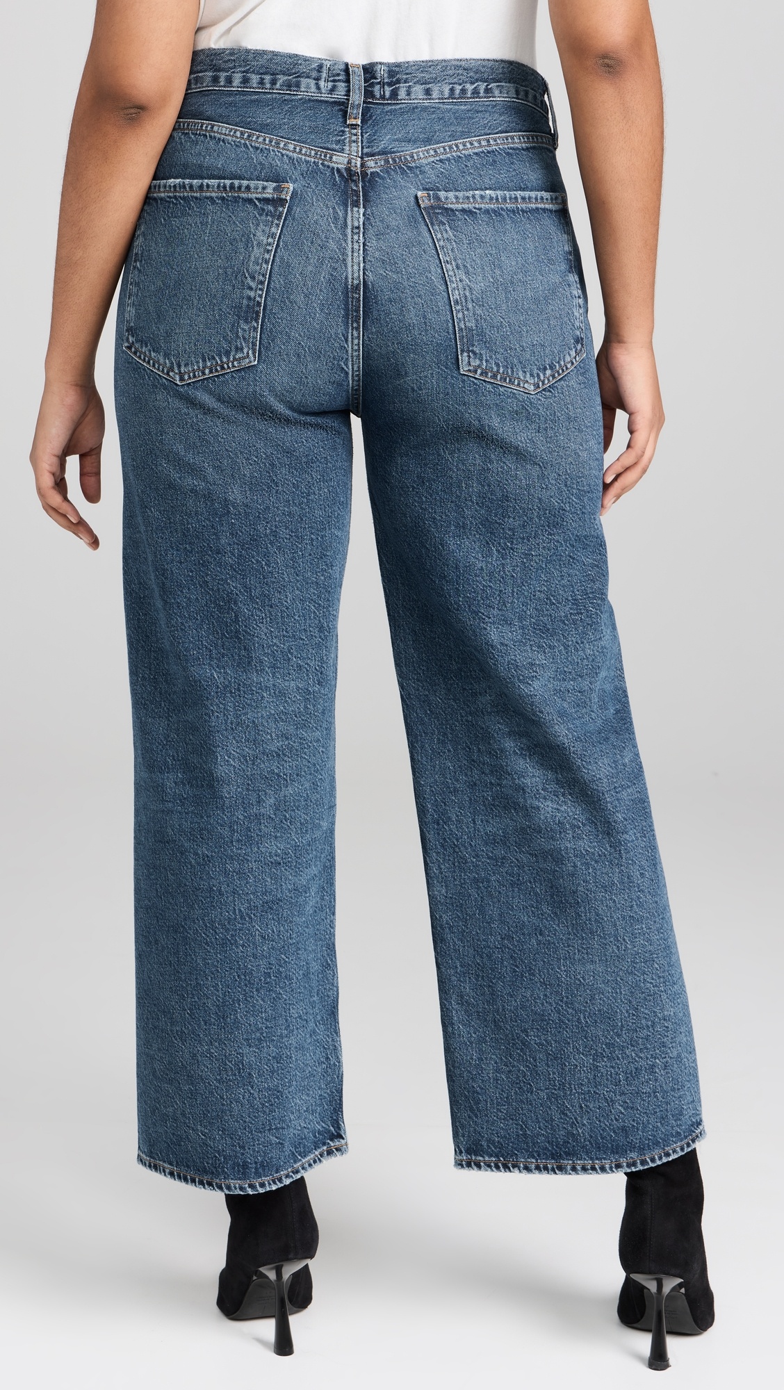 Ren: High Rise Wide Leg Jeans - 9
