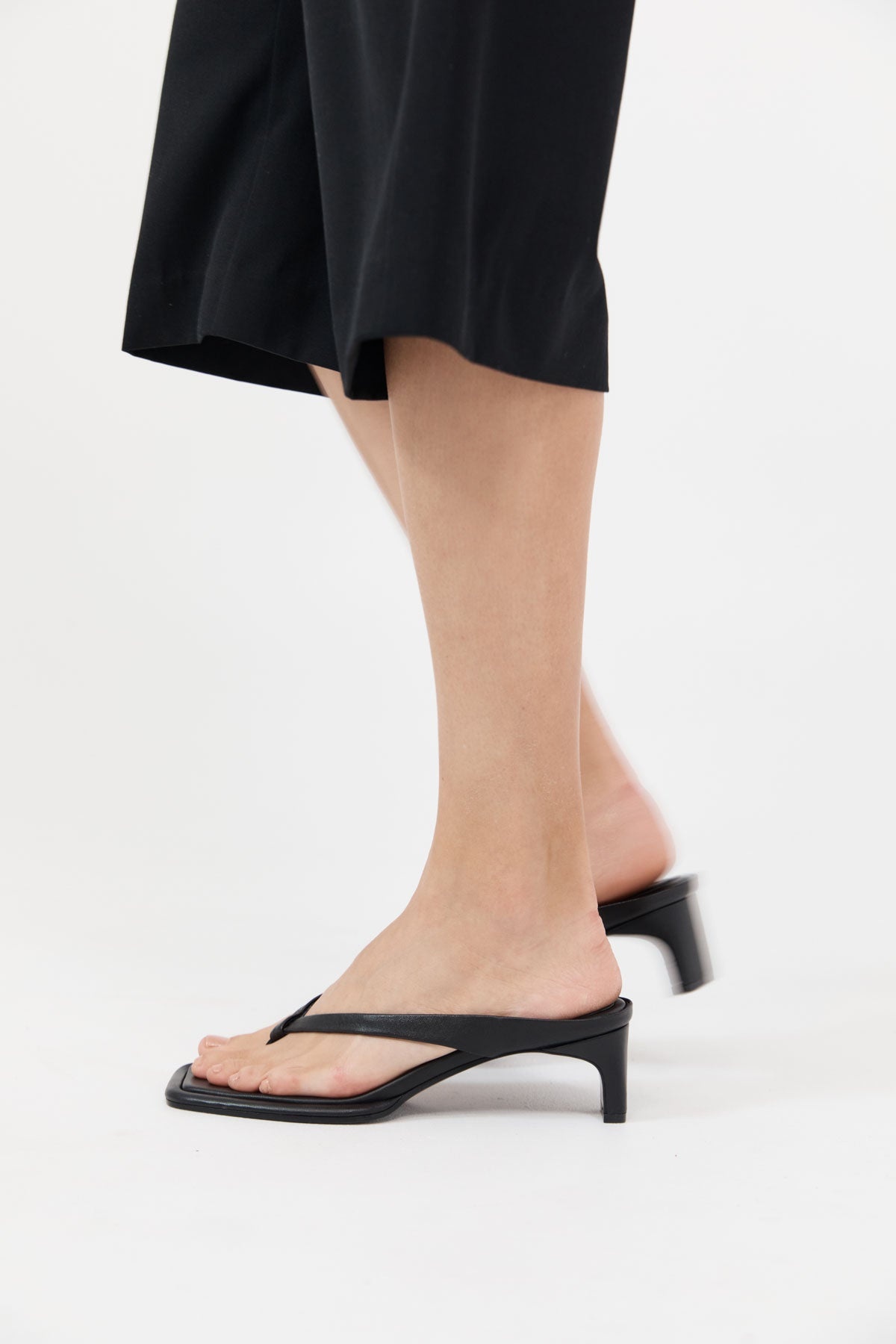Flip Flop Sandals - Black - 5