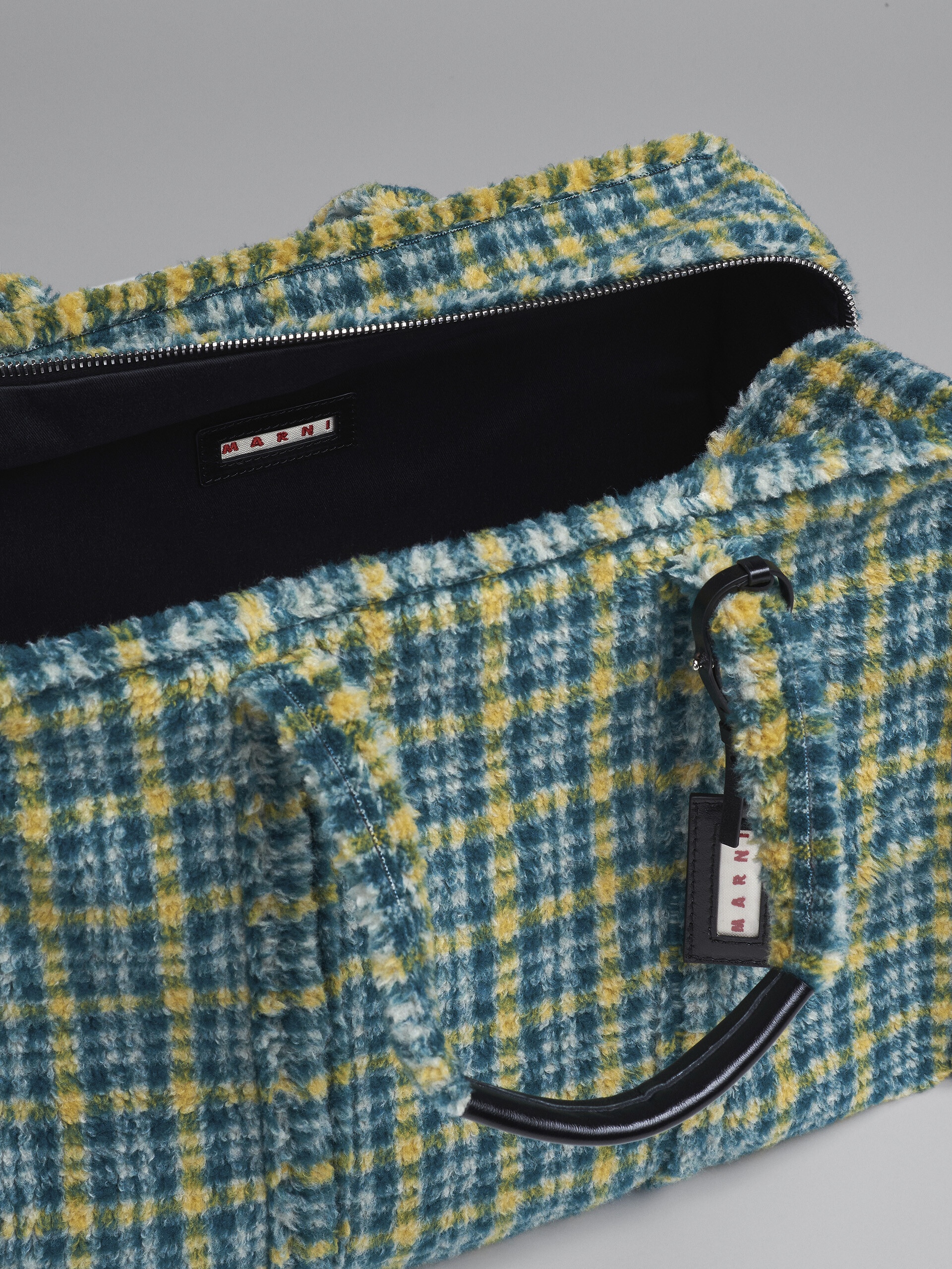 TRAVEL BAG IN GREEN CHECK FABRIC - 4