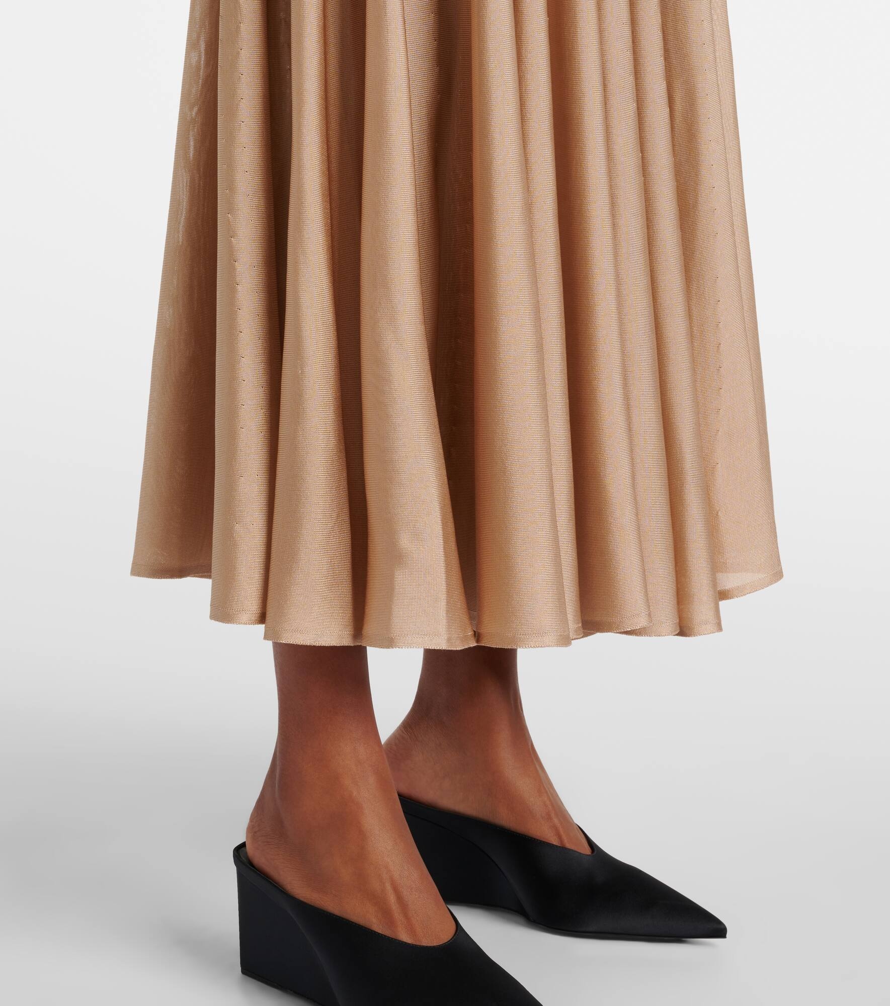 Pleated maxi skirt - 5