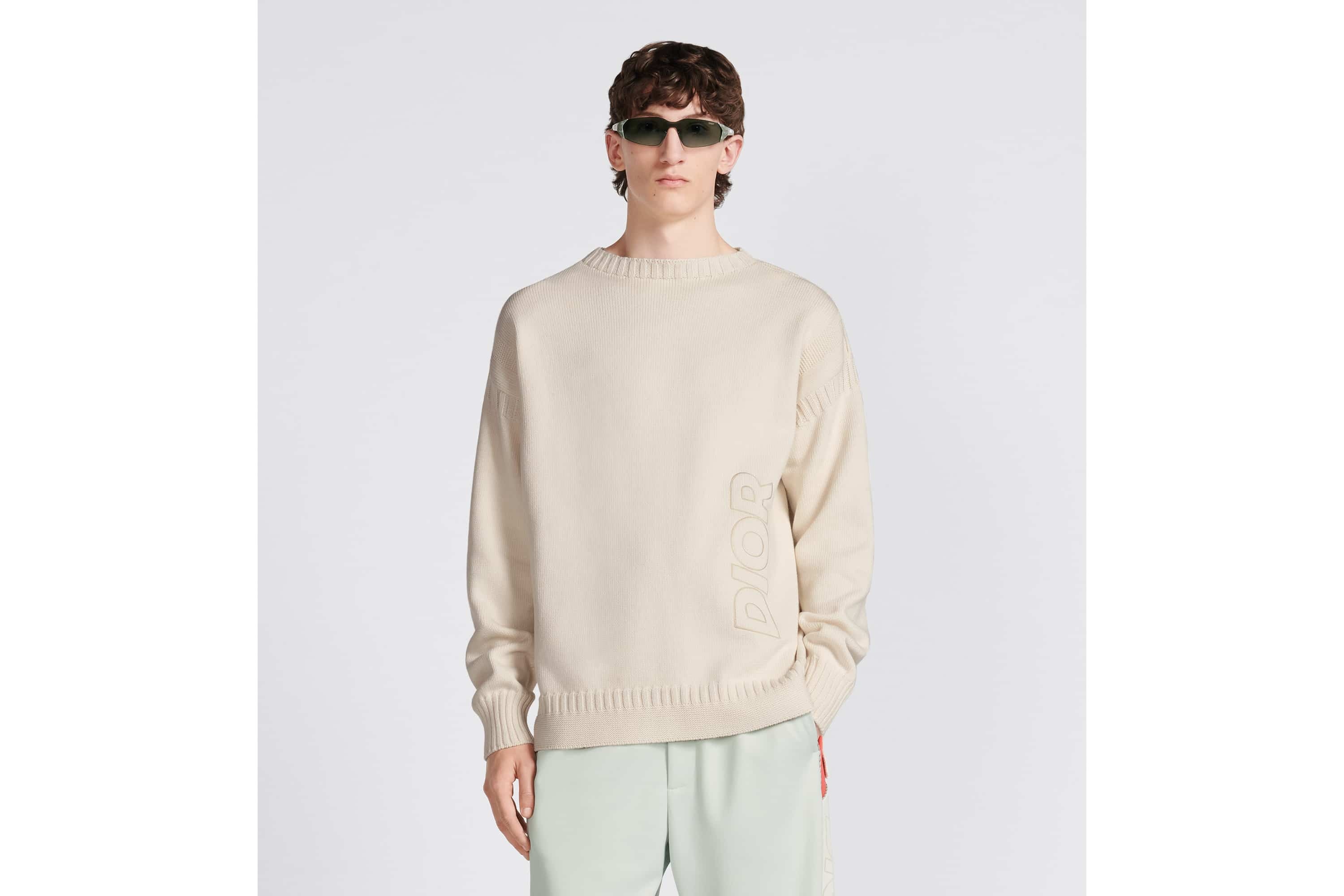 Sweater - 4