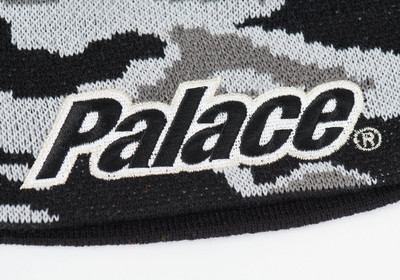 PALACE AMMO BEANIE BLACK CAMO outlook