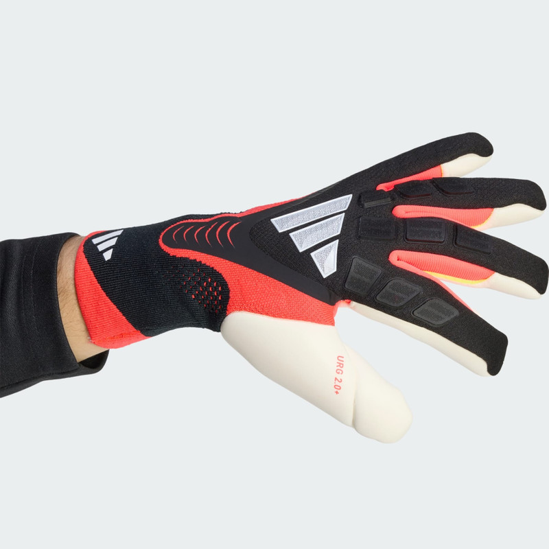 PREDATOR GOALKEEPER GLOVE PRO HYBRID 4