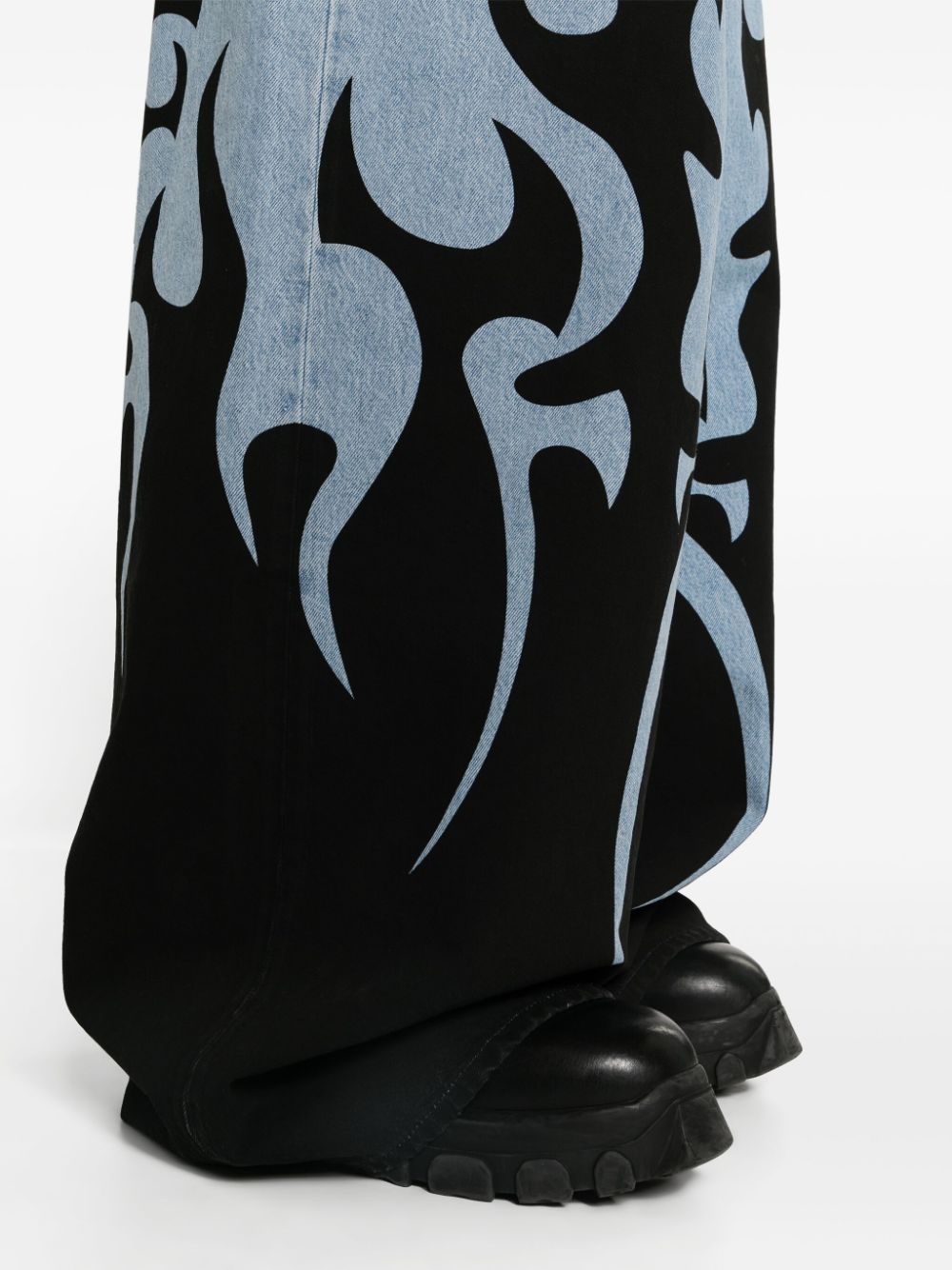 flame-print wide-leg jeans - 6