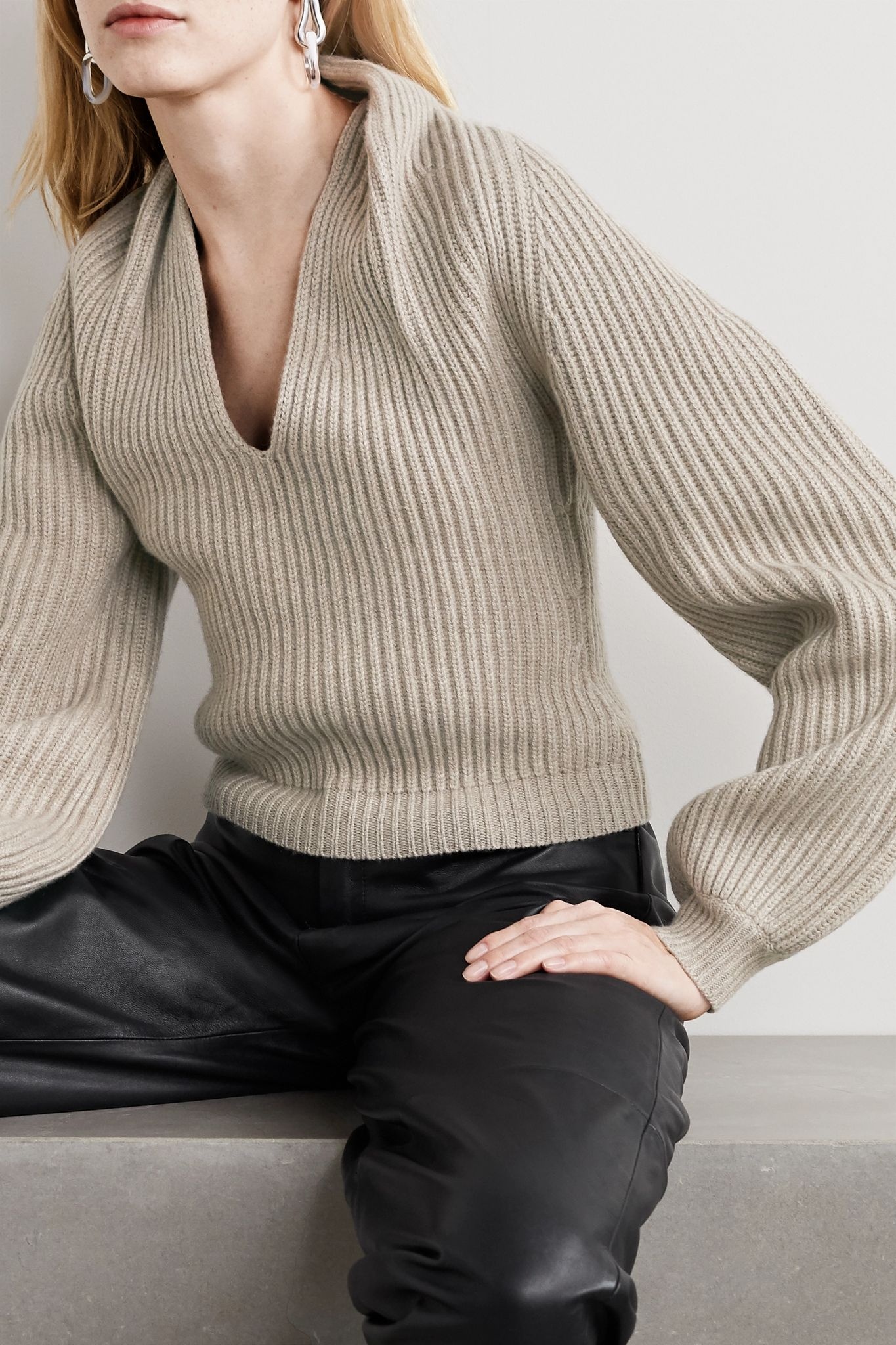 Ribbed wool-blend sweater - 3