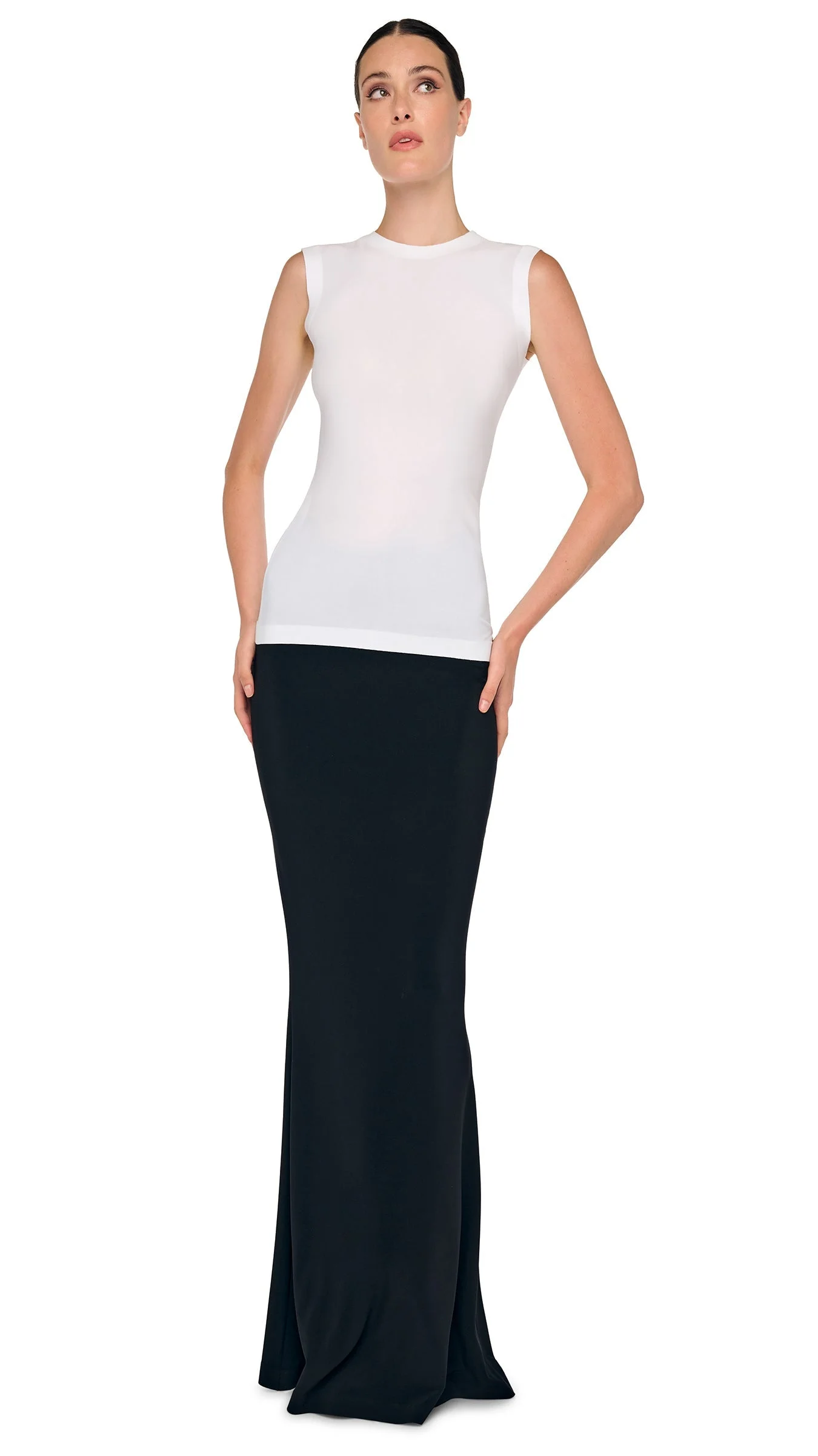 SLEEVELESS TOP - 1