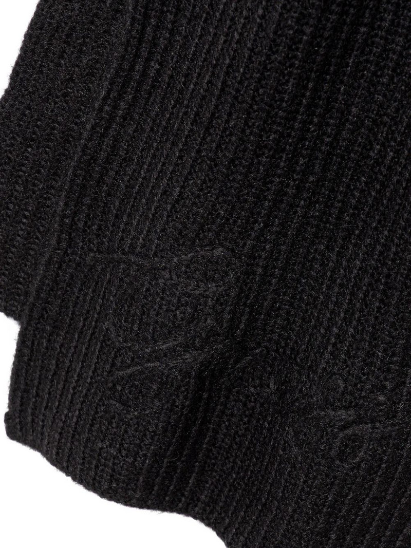 GUESS USA ribbed-knit logo-embroidered scarf outlook