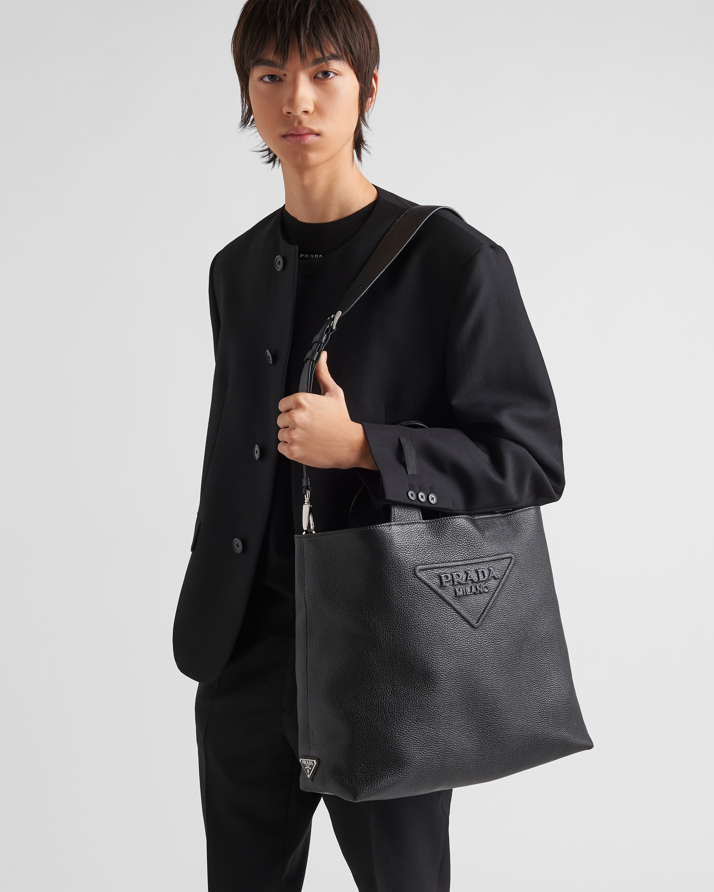 Leather tote - 8