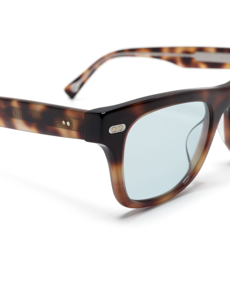 wayfarer-frame sunglasses 3