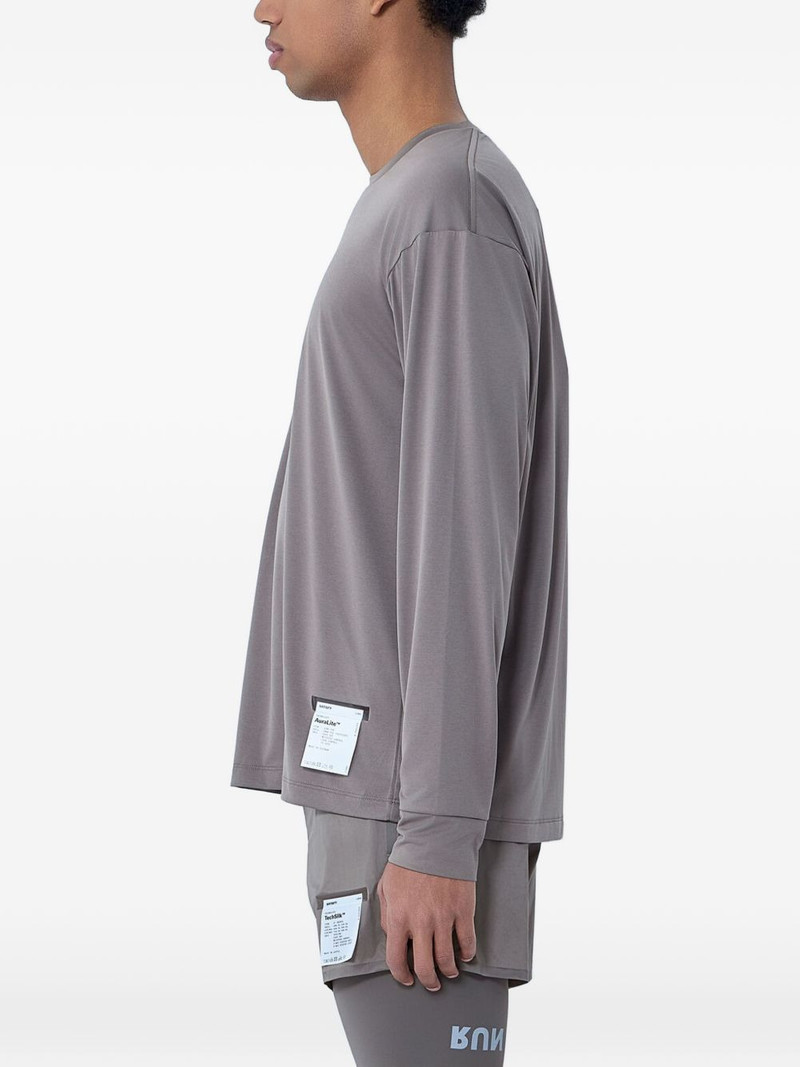 SATISFY logo-detail long-sleeved T-shirt outlook